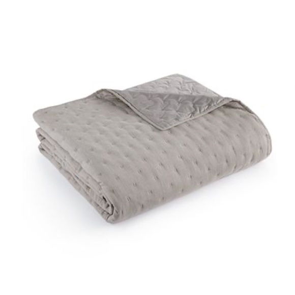 - Hotel Collection
Eclipse Quilted - Picture 1 of 5